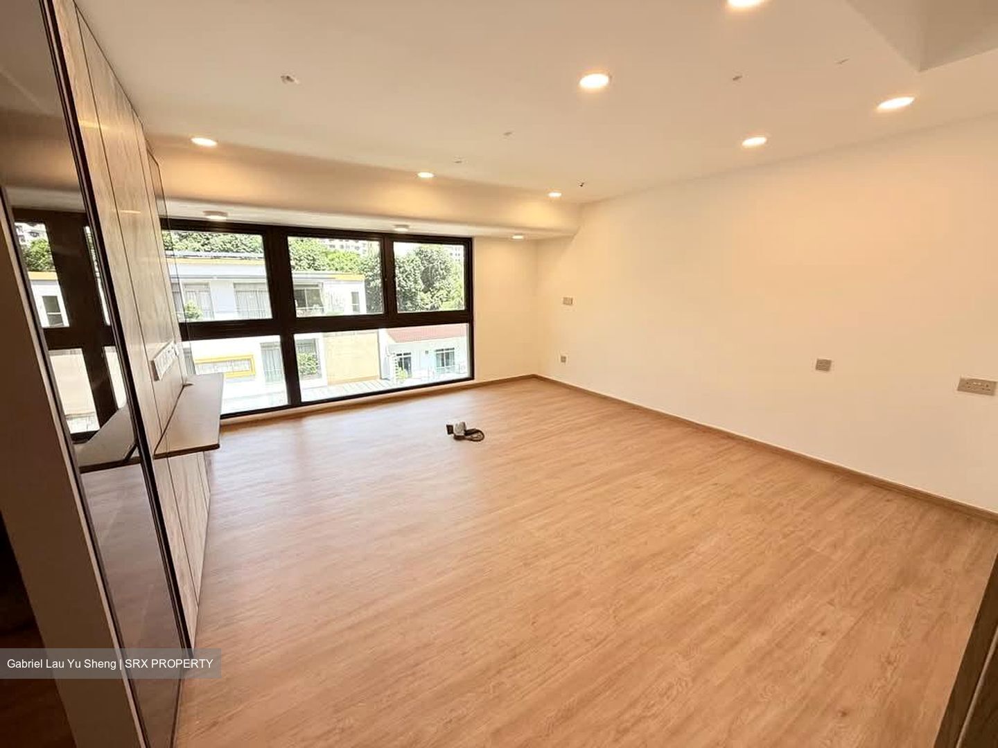 Shrewsbury Road (D11), Terrace #559696221